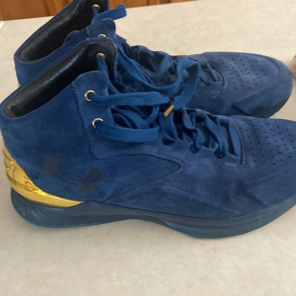 Curry 1 lux wore once - Picture 2 of 6